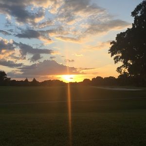 Meet your Posher, Leslie